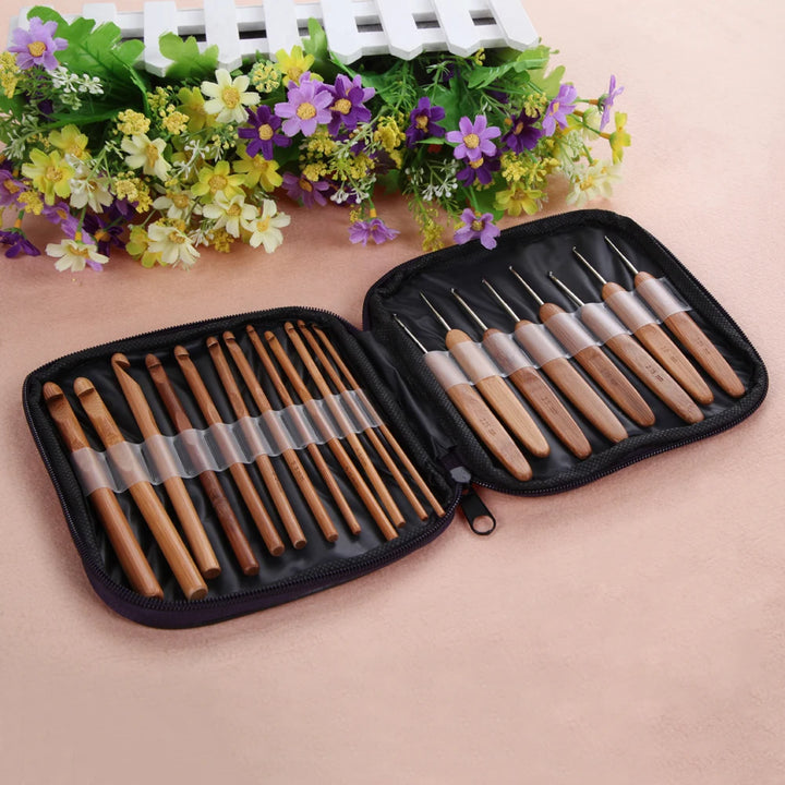 20pcs Lightweight Bamboo Crochet Hook Set with Case