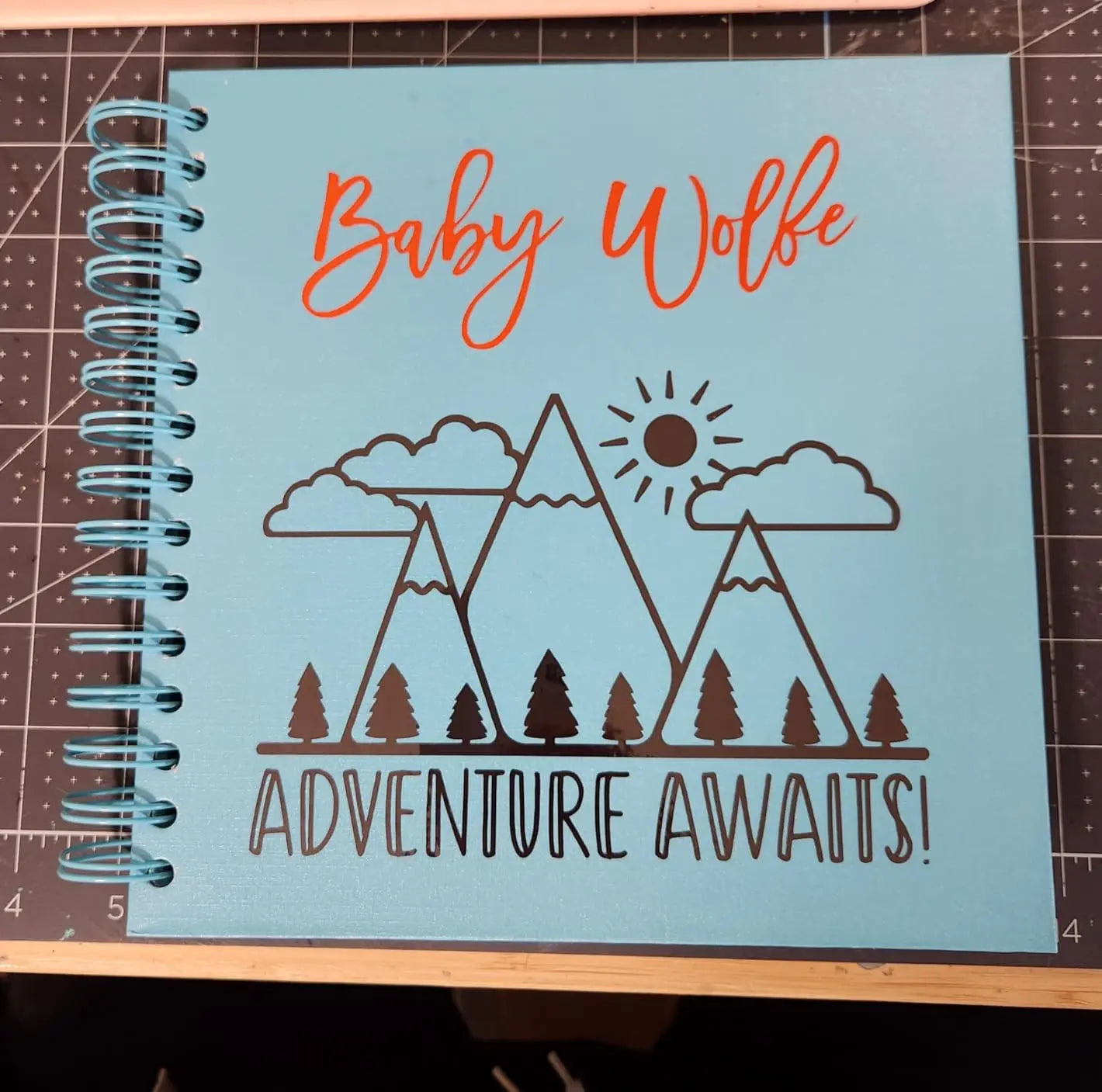 8-Inch DIY Kraft Scrapbook Album – 40 Pages