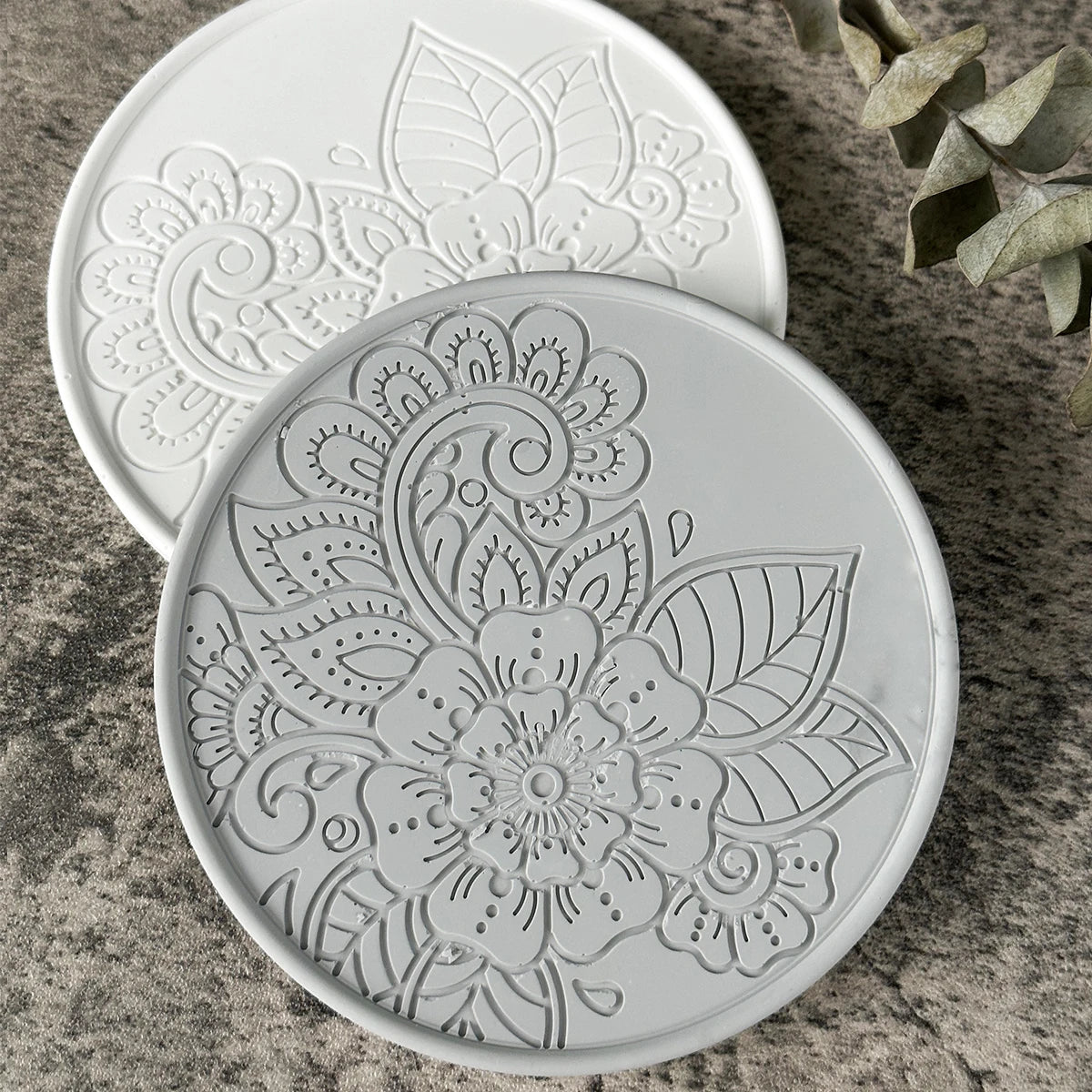 Flower Coaster Silicone Mold – DIY Resin & Concrete Tray