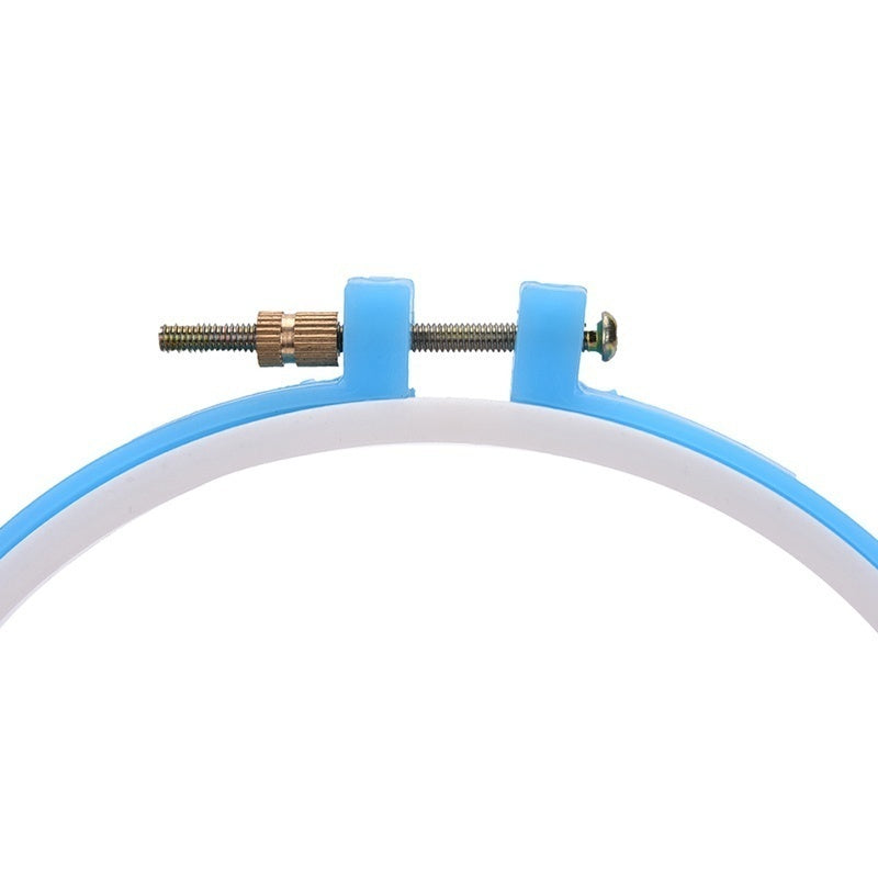 5-Piece Plastic Embroidery Hoop Set – Adjustable Rings