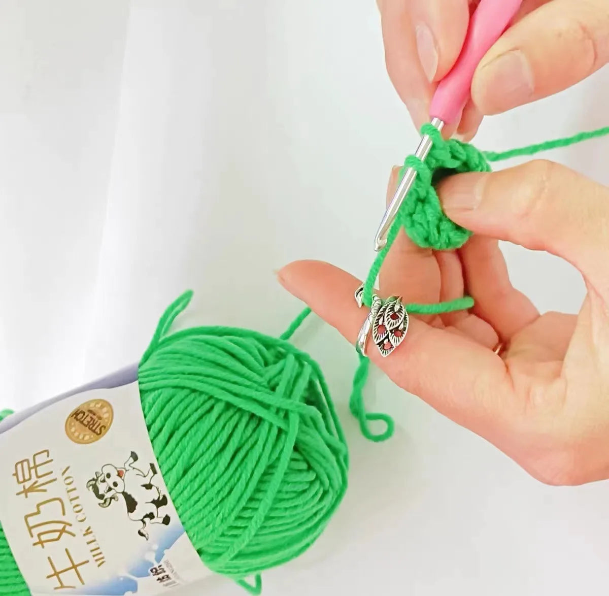 Adjustable Crochet Tension Ring – Yarn Guide Tool