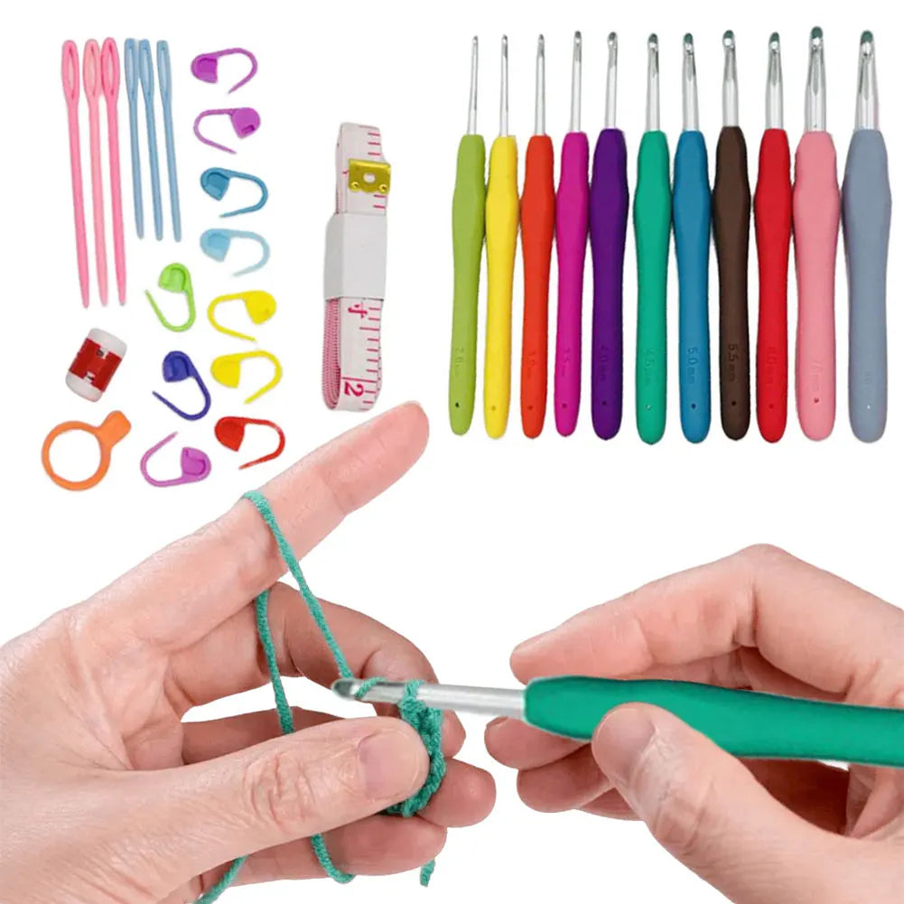 Colorful Ergonomic Crochet Hooks Set with Case