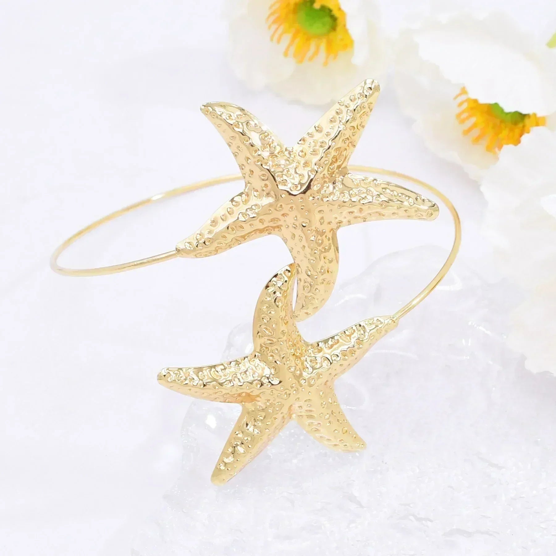New Fashion Golden Alloy 2 Starfish Arm Bracelet for Women  Summer Beach \Dance Party Cuff Bracelets Jewlery Accessories Gifts